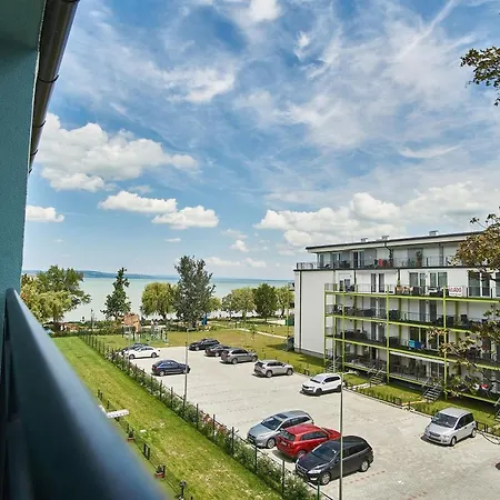 Catamaran - Hostaid Σίοφοκ