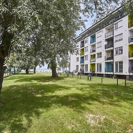 Lägenhet Catamaran - Hostaid *