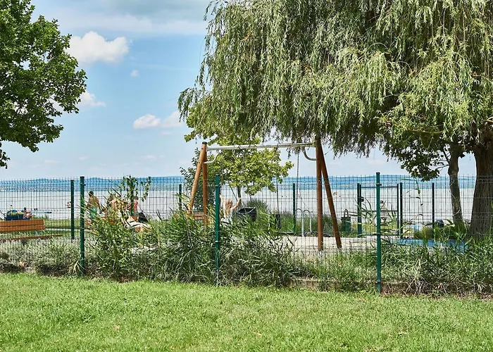 Lägenhet Catamaran - Hostaid